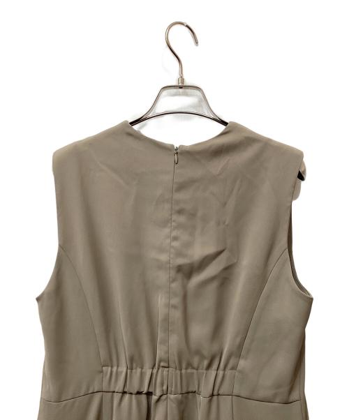 Adam et Rope（アダム エ ロペ）Adam et Rope (アダム エ ロペ) Vネックロンパース ベージュ サイズ:36の古着・服飾アイテム
