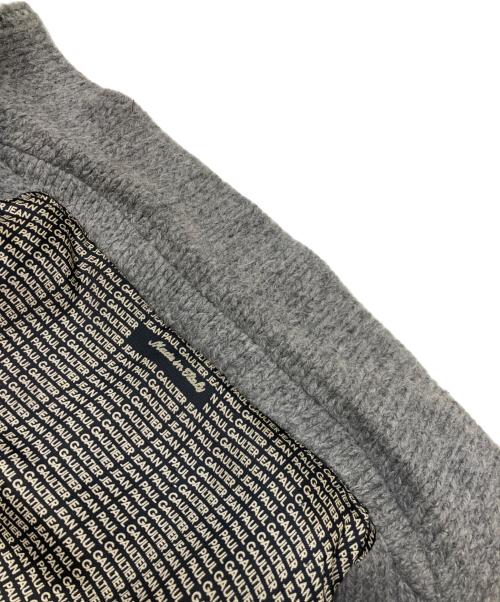 Jean Paul GAULTIER（ジャンポールゴルチェ）Jean Paul GAULTIER (ジャンポールゴルチェ) ミレニアムプリント ニット4Bジャケット グレー サイズ:50の古着・服飾アイテム