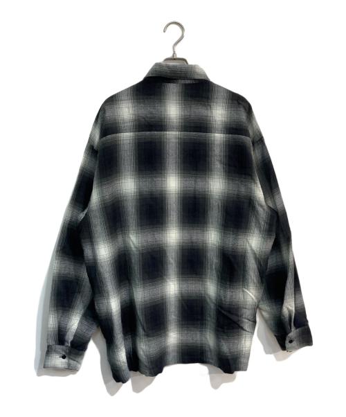 CalTop（キャルトップ）CalTop (キャルトップ) オンブレチェックシャツ ブラック×ホワイトの古着・服飾アイテム