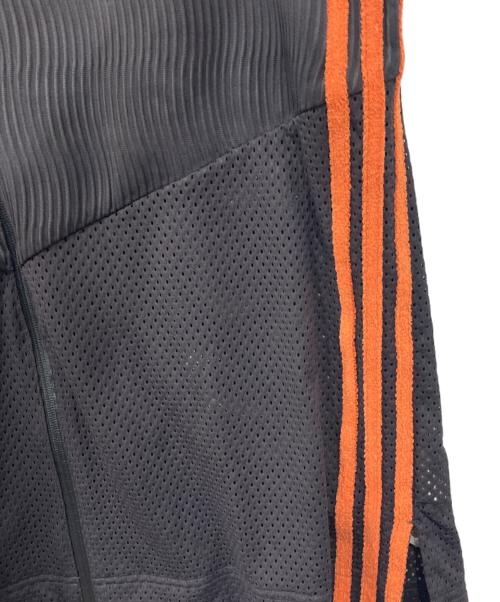adidas（アディダス）adidas (アディダス) song for the mute (ソングフォーザミュート) Short Sleeve Shirt グレー×オレンジ サイズ:Sの古着・服飾アイテム