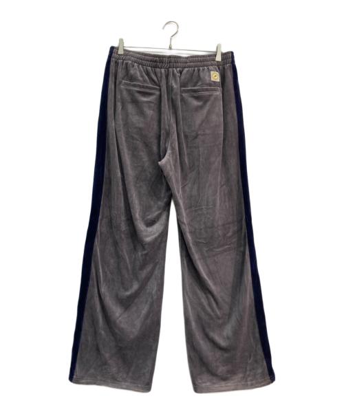 Off The Court by NBA（オフ・ザ・コート バイ NBA）Off The Court by NBA (オフ・ザ・コート バイ NBA) VELOUR TRACK PANTS グレー サイズ:Lの古着・服飾アイテム