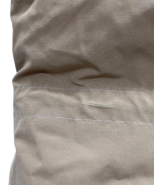 WILD THINGS（ワイルドシングス）WILD THINGS (ワイルドシングス) ダウンジャケット ベージュ サイズ:Lの古着・服飾アイテム