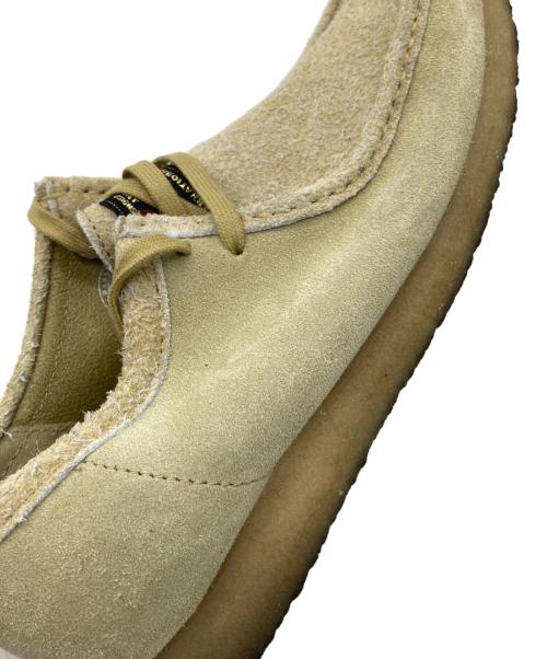 CLARKS（クラークス）CLARKS (クラークス) thisisneverthat (ディスイズネバーザット) Wallabee　26166661 ベージュ サイズ:26.5cmの古着・服飾アイテム