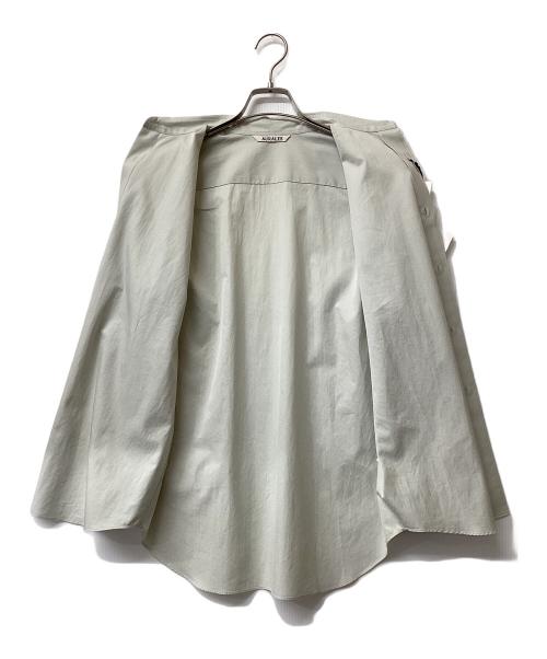 AURALEE（オーラリー）AURALEE (オーラリー) WASHED FINX TWILL SHIRTS DUSTY PALE BLUEの古着・服飾アイテム