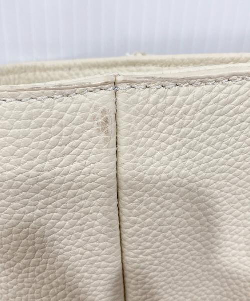 TREASURE TOPKAPI（トレジャートプカピ）TREASURE TOPKAPI (トレジャートプカピ) シュリンクレザー メッシュハンドル ショルダー付き トート バッグ アイボリーの古着・服飾アイテム