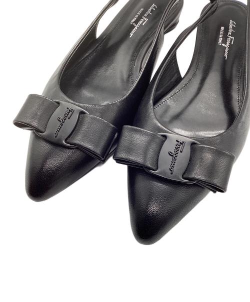 Salvatore Ferragamo（サルヴァトーレ フェラガモ）Salvatore Ferragamo (サルヴァトーレ フェラガモ) VIVA スリングバックパンプス ブラック サイズ:38の古着・服飾アイテム