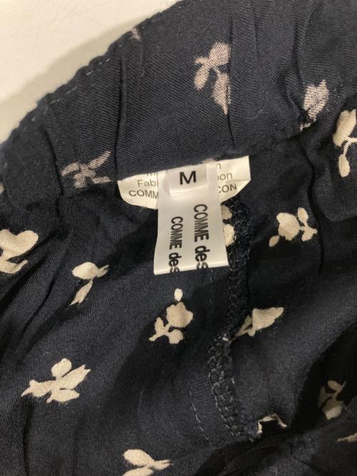 COMME des GARCONS COMME des GARCONS（コムデギャルソン コムデギャルソン）COMME des GARCONS COMME des GARCONS (コムデギャルソン コムデギャルソン) 総柄スカート ネイビー サイズ:Mの古着・服飾アイテム