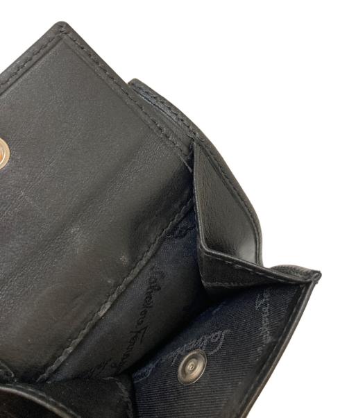 Salvatore Ferragamo（サルヴァトーレ フェラガモ）Salvatore Ferragamo (サルヴァトーレ フェラガモ) ガンチーニ レザーショルダーウォレット ブラックの古着・服飾アイテム