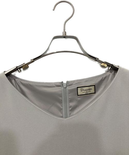 Diagram（ダイアグラム）Diagram (ダイアグラム) フラワー刺繍チュール切替ワンピース グレー サイズ:38の古着・服飾アイテム