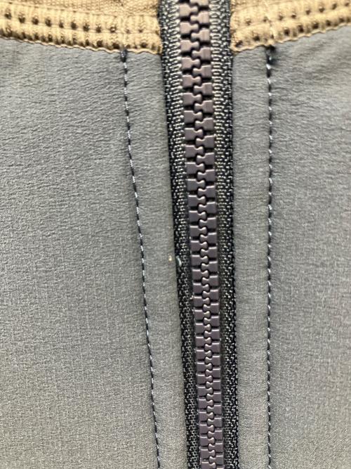 Teton Bros（ティートンブロス）Teton Bros (ティートンブロス) コクーン ジャケット グレー×ネイビー サイズ:SIZE Sの古着・服飾アイテム