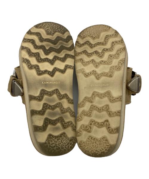 Caminando（カミナンド）Caminando (カミナンド) BUCKLE SANDAL ベージュ サイズ:6の古着・服飾アイテム