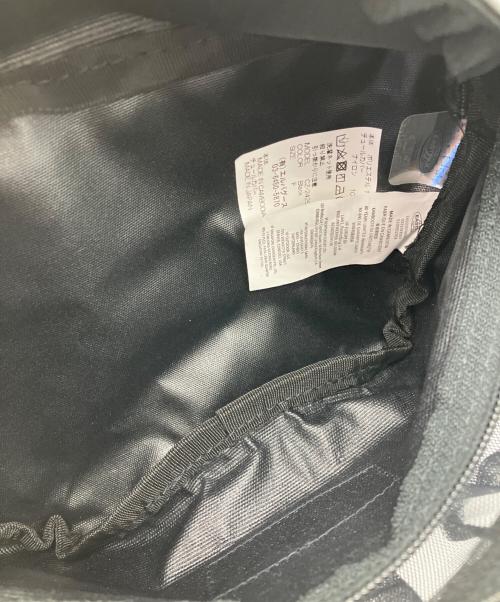 EASTPAK（イーストパック）EASTPAK (イーストパック) Chika Kisada (チカ キサダ) TULLE BODY BAG ブラックの古着・服飾アイテム