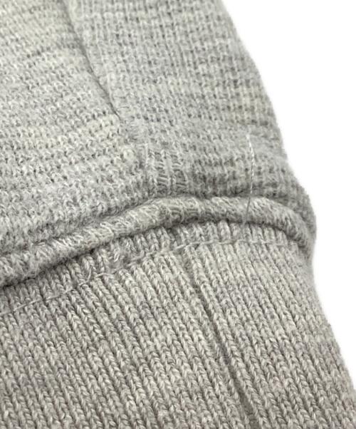 PALACE（パレス）PALACE (パレス) Das Palace Waffle Crew グレー サイズ:Mの古着・服飾アイテム
