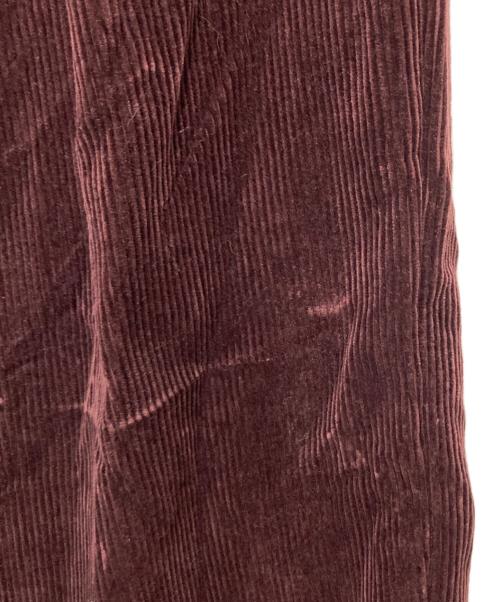 CLOTH&CROSS（クロスアンドクロス）CLOTH&CROSS (クロスアンドクロス) コーデュロイタックワイドパンツ バーガンディー サイズ:1の古着・服飾アイテム