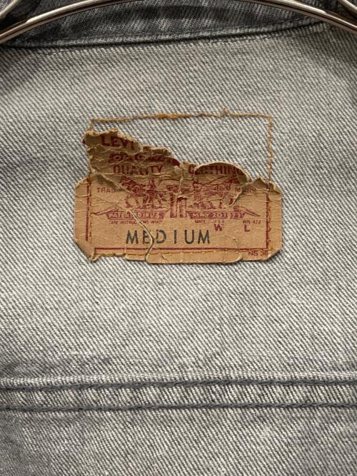 LEVI'S（リーバイス）LEVI'S (リーバイス) デニムジャケット グレー サイズ:MEDIUMの古着・服飾アイテム