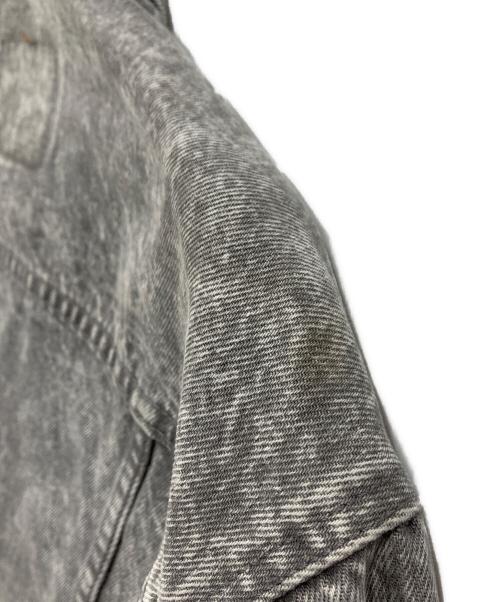 LEVI'S（リーバイス）LEVI'S (リーバイス) デニムジャケット グレー サイズ:MEDIUMの古着・服飾アイテム