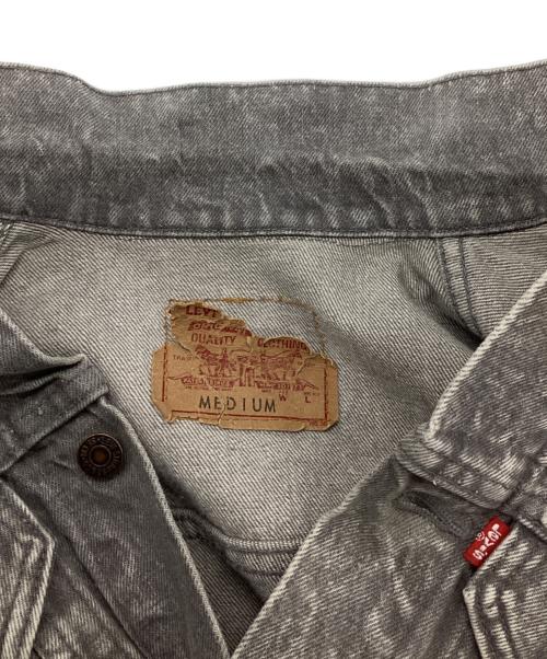 LEVI'S（リーバイス）LEVI'S (リーバイス) デニムジャケット グレー サイズ:MEDIUMの古着・服飾アイテム