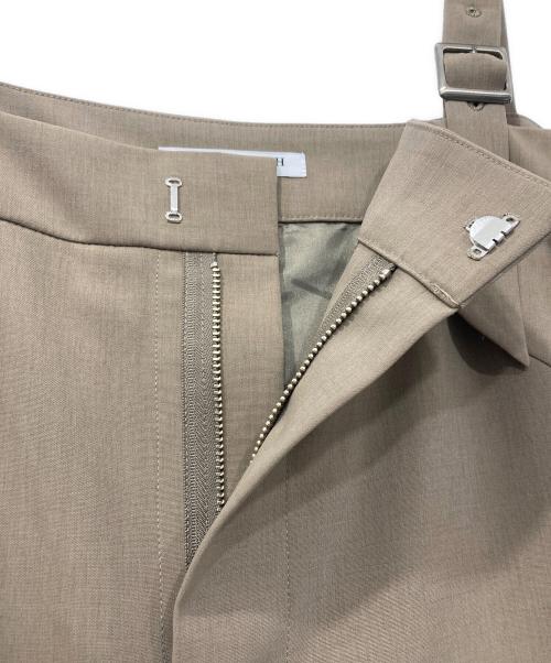 BEAUTY&YOUTH（ビューティーアンドユース）BEAUTY&YOUTH (ビューティーアンドユース) ベルトストラップワンピース ベージュ サイズ:Sの古着・服飾アイテム