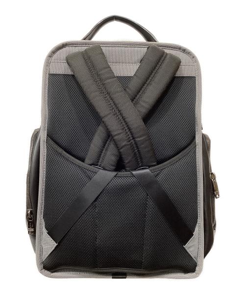 TUMI（トゥミ）TUMI (トゥミ) ALPHA X グレーの古着・服飾アイテム