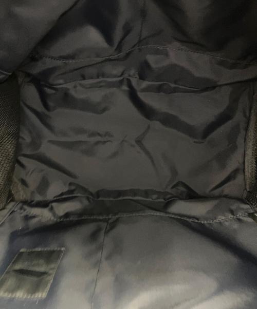 MONOLITH（モノリス）MONOLITH (モノリス) SHOULDER STANDARD HEXA M ブラックの古着・服飾アイテム