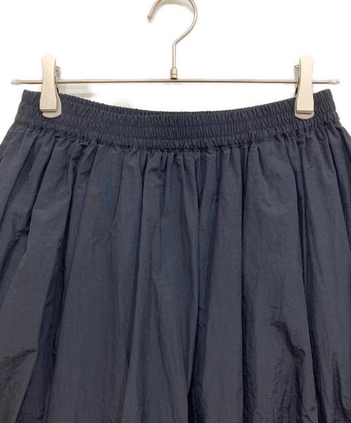 emmi atelier（エミアトリエ）emmi atelier (エミアトリエ) ボリュームヘムスカート ネイビー サイズ:1 未使用品の古着・服飾アイテム