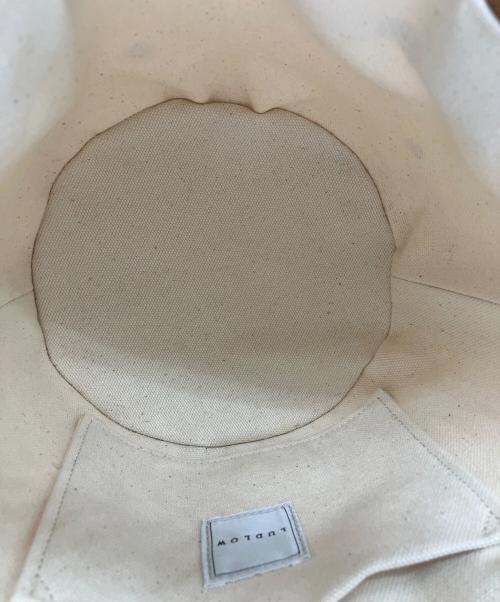 LUDLOW（ラドロー）LUDLOW (ラドロー) ハートトートバッグ ベージュの古着・服飾アイテム