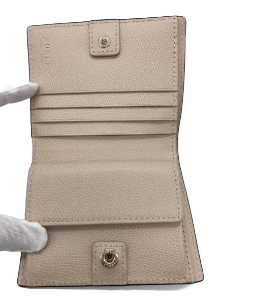 FURLA（フルラ）FURLA (フルラ) カメリア 2つ折り財布 ピンクの古着・服飾アイテム