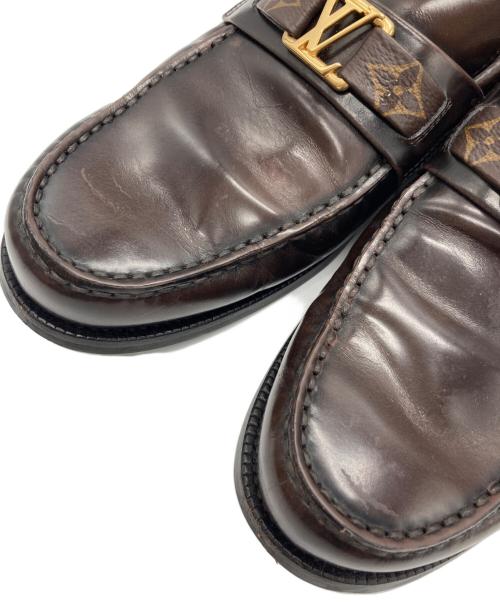 LOUIS VUITTON（ルイ ヴィトン）LOUIS VUITTON (ルイ ヴィトン) LV金具ローファー ブラウン サイズ:8の古着・服飾アイテム