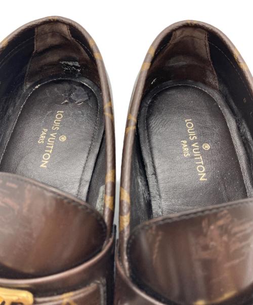 LOUIS VUITTON（ルイ ヴィトン）LOUIS VUITTON (ルイ ヴィトン) LV金具ローファー ブラウン サイズ:8の古着・服飾アイテム