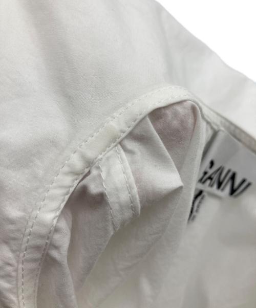 GANNI（ガニー）GANNI (ガニー) ビブカラーブラウス ホワイト サイズ:32の古着・服飾アイテム