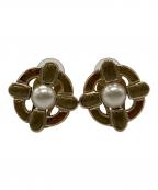 CHANELシャネル）の古着「フェイクパールイヤリング」