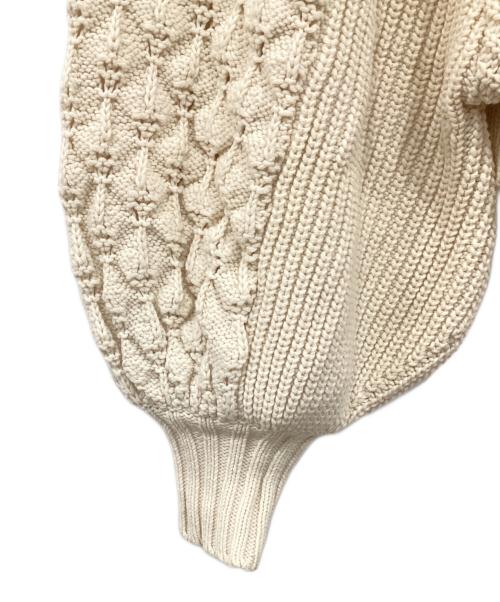 ETRE TOKYO（エトレトウキョウ）ETRE TOKYO (エトレトウキョウ) ボリュームスリーブニットカーディガン アイボリー サイズ:FREEの古着・服飾アイテム