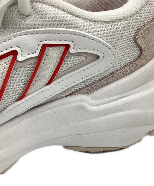 adidas（アディダス）adidas (アディダス) ダッドソールスニーカー ホワイト サイズ:24の古着・服飾アイテム