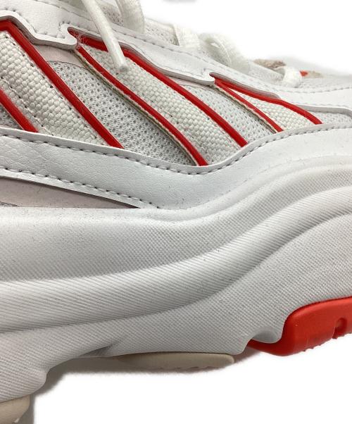 adidas（アディダス）adidas (アディダス) ダッドソールスニーカー ホワイト サイズ:24の古着・服飾アイテム