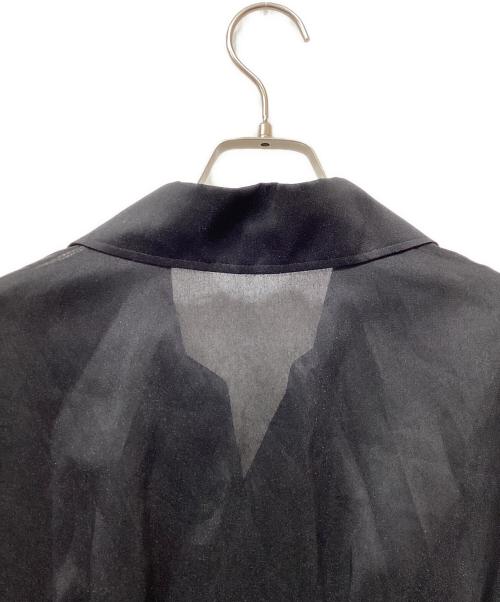 MURRAL（ミューラル）MURRAL (ミューラル) Monochrome tuck shirt ブラック サイズ:Fの古着・服飾アイテム