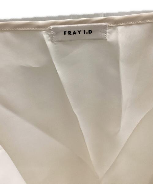 FRAY ID（フレイ アイディー）FRAY ID (フレイ アイディー) アートプリントフレアワンピース FRAY ID（フレイ アイディー）FWFO221217 アイボリー 未使用品の古着・服飾アイテム