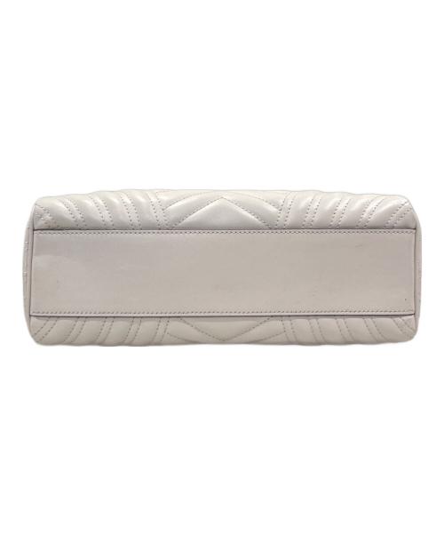 GUCCI（グッチ）GUCCI (グッチ) GGマーモントスモールトップハンドルバッグ ホワイトの古着・服飾アイテム