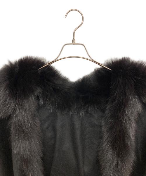 SAGA FURS（サガファーズ）SAGA FURS (サガファーズ) ファートリミングポンチョ ブラック サイズ:M-Lの古着・服飾アイテム