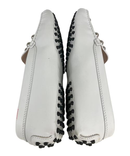 TOD'S（トッズ）TOD'S (トッズ) ドライビングシューズ ホワイト サイズ:SIZE37の古着・服飾アイテム