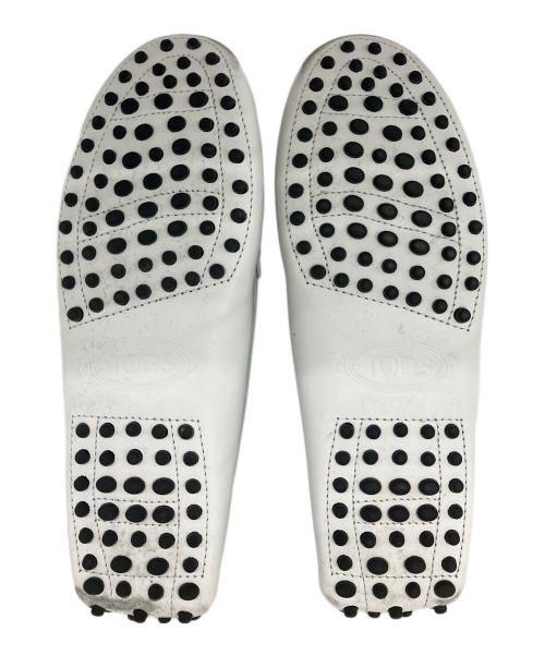 TOD'S（トッズ）TOD'S (トッズ) ドライビングシューズ ホワイト サイズ:SIZE37の古着・服飾アイテム