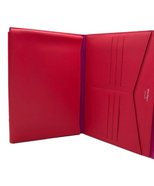 Salvatore Ferragamo（サルヴァトーレ フェラガモ）Salvatore Ferragamo (サルヴァトーレ フェラガモ) ガンチーニタブレットケースの古着・服飾アイテム