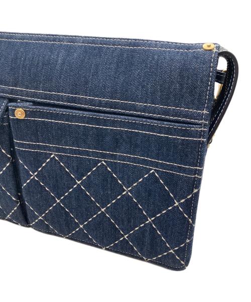 CHANEL（シャネル）CHANEL (シャネル) ポーチ付デニムクラッチバッグ インディゴの古着・服飾アイテム