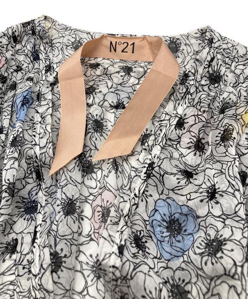 N°21 numero ventuno（ヌメロヴェントゥーノ）N°21 numero ventuno (ヌメロヴェントゥーノ) フラワーロングドレス ライトグレー サイズ:Freeの古着・服飾アイテム