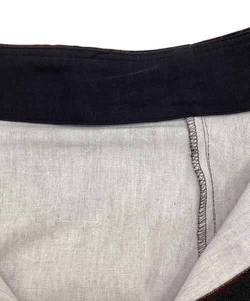 Noble（ノーブル）Noble (ノーブル) アルチザンフラワープリントフレアスカート ブラウン×ブラック サイズ:36の古着・服飾アイテム