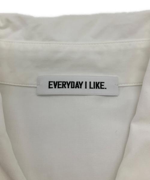 EVERYDAY I LIKE.（エヴリデイ アイ ライク）EVERYDAY I LIKE. (エヴリデイ アイ ライク) Big Wash シャツ ホワイト サイズ:FREEの古着・服飾アイテム