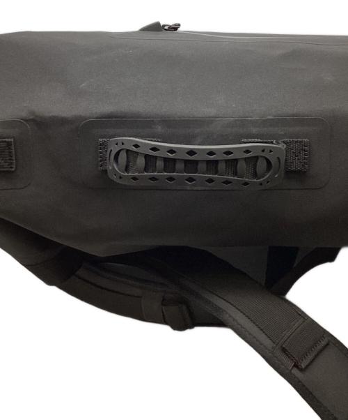 Snow peak（スノーピーク）Snow peak (スノーピーク) 4Way Dry Bag M ブラックの古着・服飾アイテム