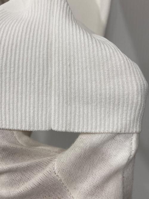SOEJU（ソージュ）SOEJU (ソージュ) Vネックショートニットカーディガン ホワイト サイズ:Fの古着・服飾アイテム