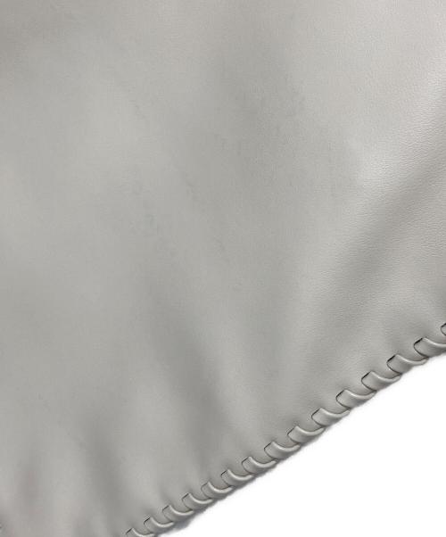 VASIC（ヴァジック）VASIC (ヴァジック) WELLSトートバッグ アイボリーの古着・服飾アイテム