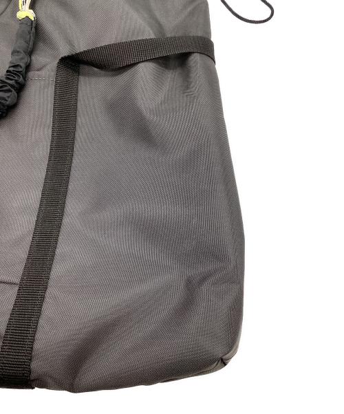 zattu（ザッツ）zattu (ザッツ) PATA-LQ/2WAYバッグ グレーの古着・服飾アイテム