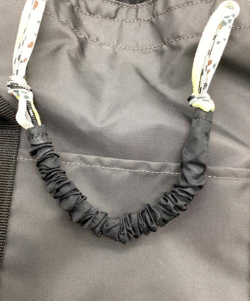 zattu（ザッツ）zattu (ザッツ) PATA-LQ/2WAYバッグ グレーの古着・服飾アイテム